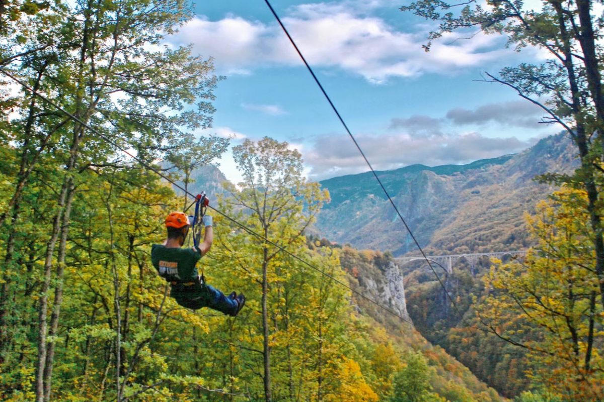 tara-canyon-zip-line-3-1200x800